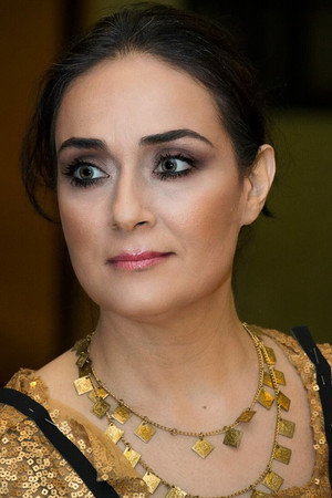 Eleni Ouzounidou portrait