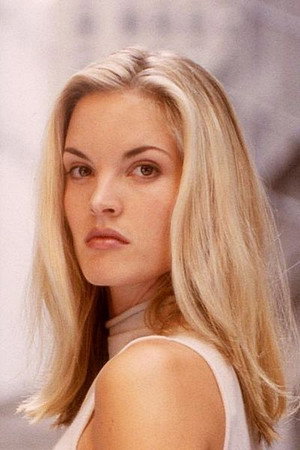 Bridgette Wilson-Sampras portrait