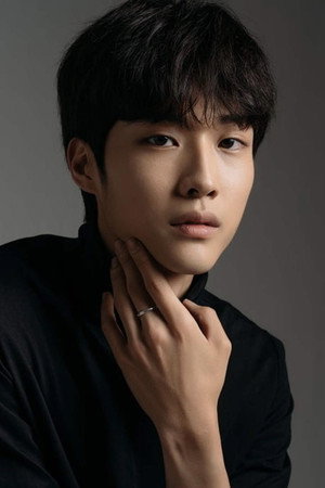 Lee Jong-won portrait