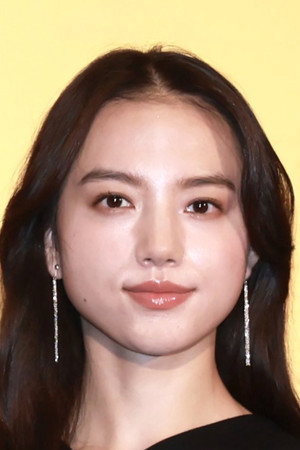 Kaya Kiyohara portrait