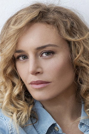 Alice Arcuri portrait