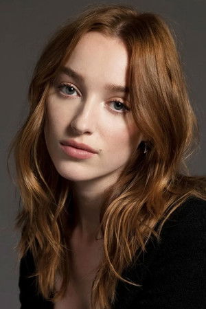 Phoebe Dynevor portrait