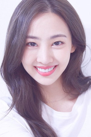 Kim Da-som portrait