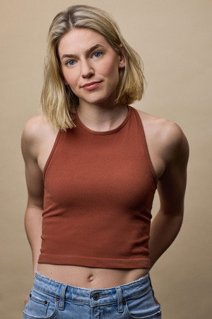 Georgia Simmons portrait