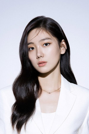 Han Jae-yi portrait