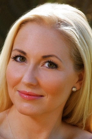 Dísella Lárusdóttir portrait