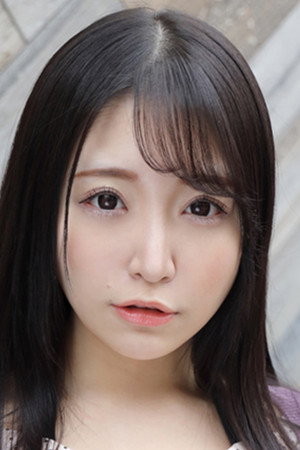 Momo Akiba portrait