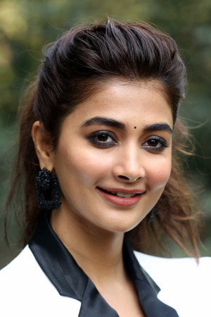 Pooja Hegde portrait