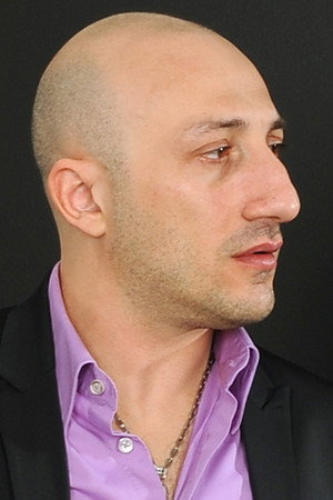 Omar Galanti portrait