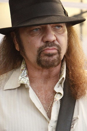 Gary Rossington portrait
