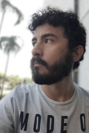 Daniel Mota portrait
