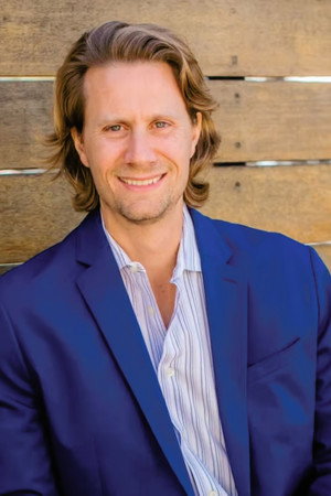 Cory Klippsten portrait
