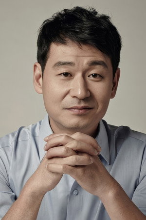 Park Hyuk-kwon portrait