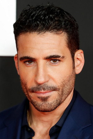 Miguel Ángel Silvestre portrait