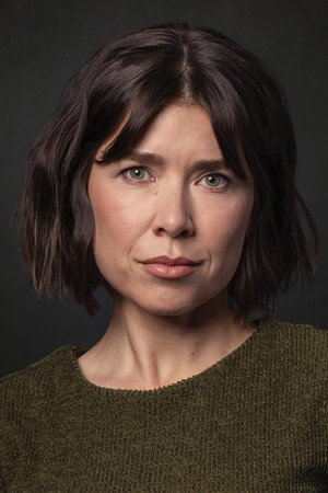 Genevieve Neve portrait