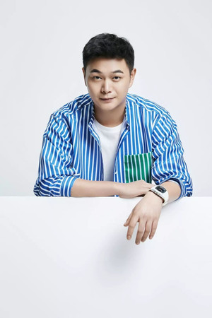 Guan Zijing portrait