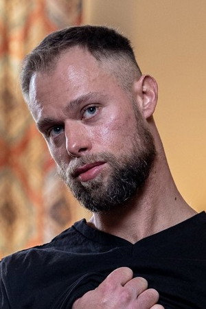 Zayne Roman portrait