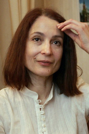 Rita Raave portrait