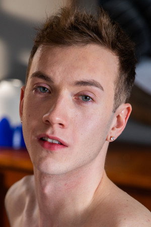 Finn August portrait