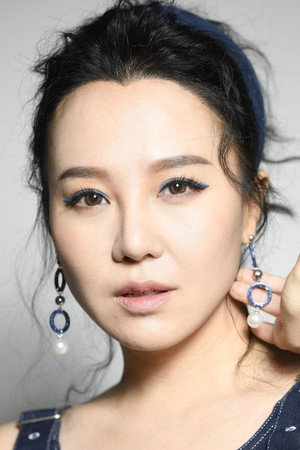 Carisa Yan portrait