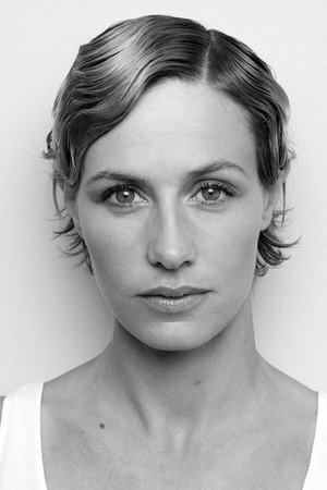 Cécile de France portrait