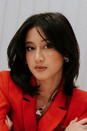 Keisya Levronka portrait