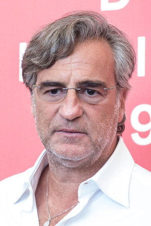 Max Tortora portrait