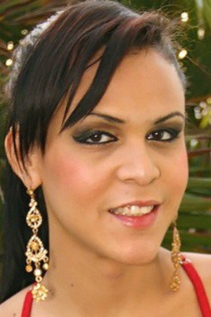 Nicoly Assuncao portrait