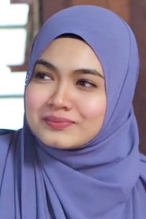 Wafariena Roslan portrait