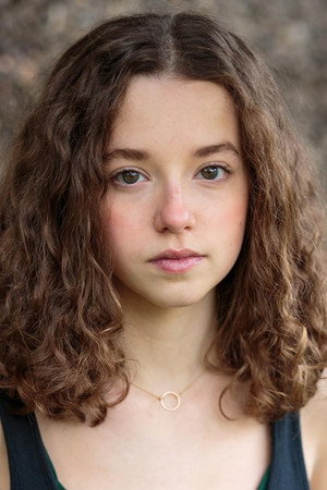 Ariella Glaser portrait