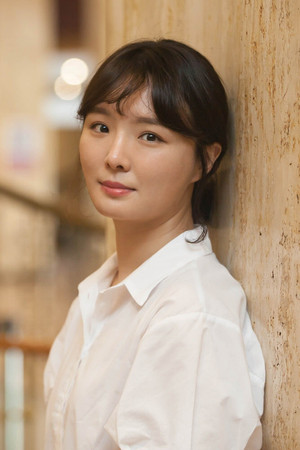 Han Song-hee portrait