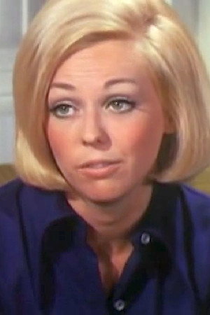 Tina Cole portrait