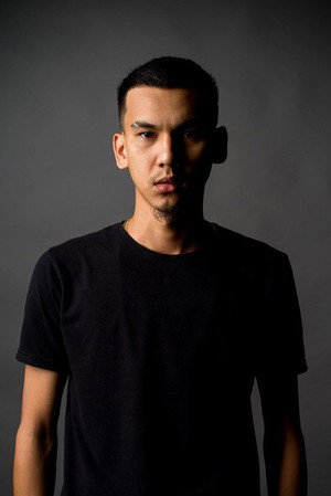 MK K-Clique portrait