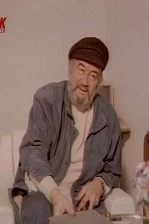 Bülent Oran portrait