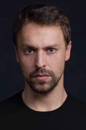 Metin Akdülger portrait