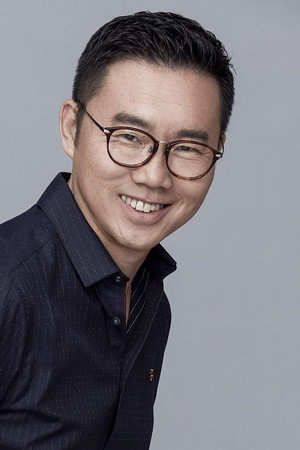 Li Jun portrait