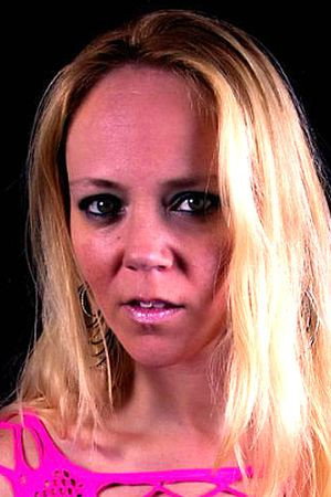 Miss Loly portrait