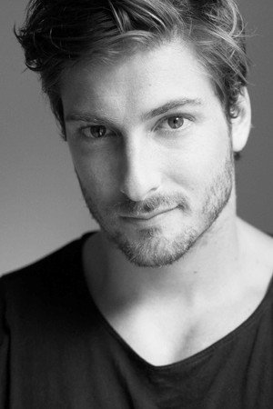Daniel Lissing portrait
