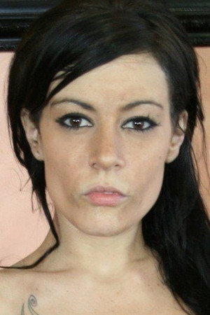 Vanessa Naughty portrait