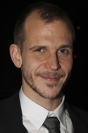 Gustaf Skarsgård portrait