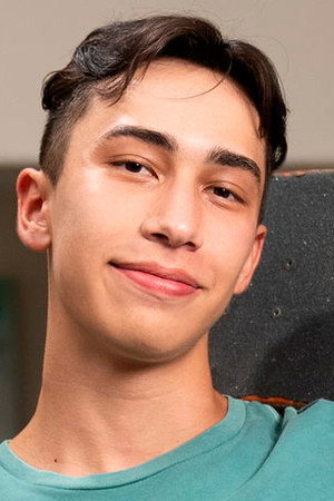 Cameron Neuton portrait