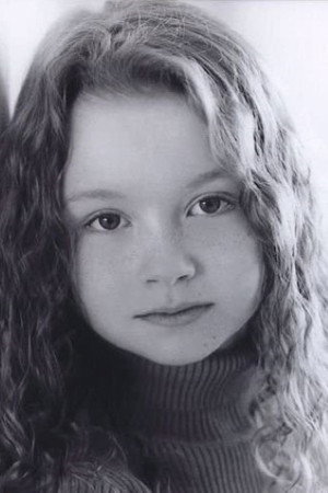Naelee Rae portrait
