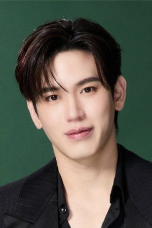 Thitipoom Techa-apaikhun portrait