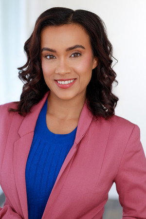 Eva Day portrait