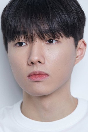 Choi Jun-woo portrait