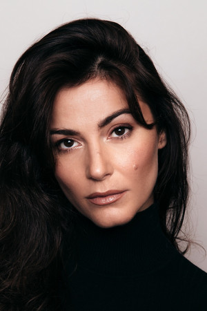 Elysia Rotaru portrait