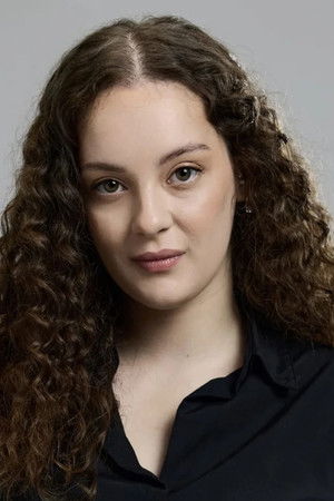 Merve Ateş portrait