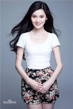 Nina Dong portrait