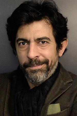 Okan Bayülgen portrait