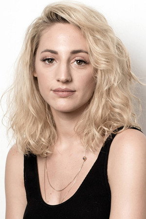 Alli Willow portrait